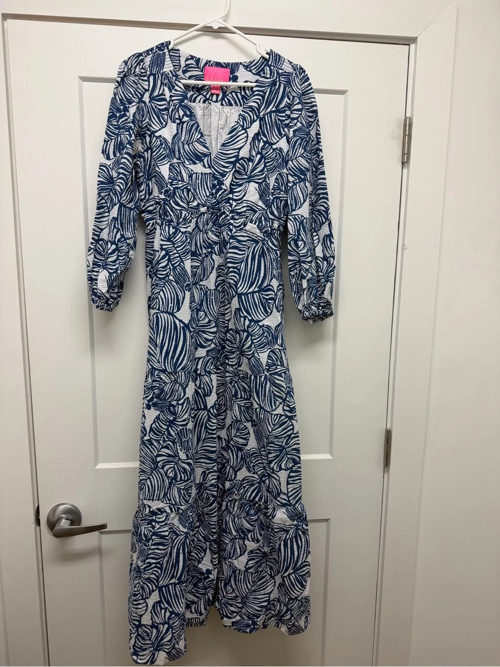 Lilly Pulitzer Deacon 3/4 Sleeve V-Neck Aegean Navy Beach Path Size 8 - Picture 7 of 8